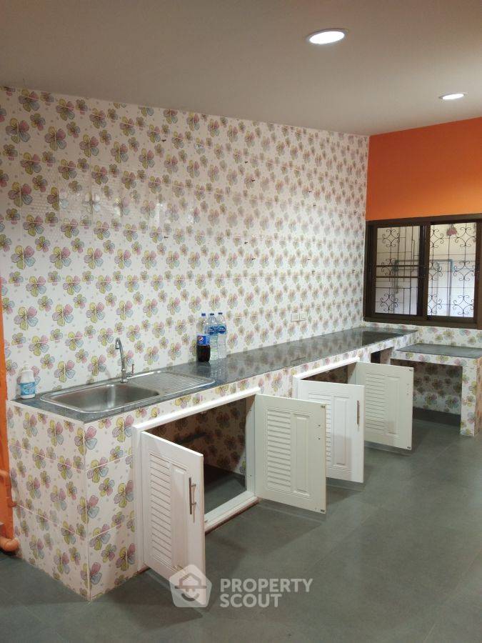 picture 2-BR House at Yucharoen Vipavadee Village near BTS Kasetsart University (ID 2450662) - 7/10