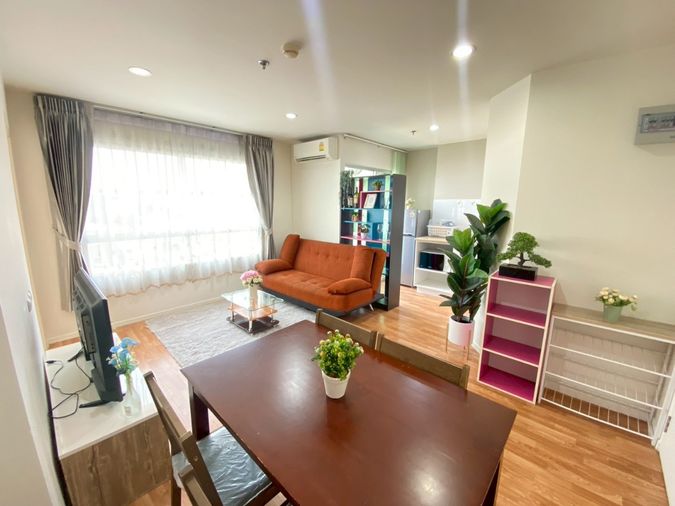 ให้เช่า คอนโด ลุมพินี พาร์ค นวมินทร์-ศรีบูรพา แบบ 2 ห้องนอน 2 ห้องน้ำ ขนาด 46 ตร.ม ราคา 13,500 รวมส่วนกลาง ตึก A2 ชั้น 7 วิวเมืองห้องมุม  