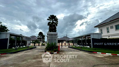 บ้านเดี่ยว ชลบุรี : บ้าน 4-ห้องนอน ที่ บ้านดุสิต พัทยา การ์เด้น ใกล้ เมืองพัทยา (ID 2449798)