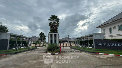 4-BR House at BAAN Dusit Pattaya Garden close to Pattaya (ID 2449798)