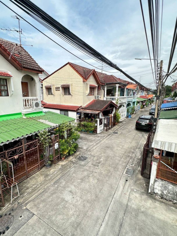 รูป เปิดจอง! ทาวน์เฮ้าส์ 2 ชั้น หลังมุม ซอยประชาราษฎร์ 14 | ทำเลเมืองนนท์ ใกล้ BTS/Big C | 2.69 ลบ. - รูปที่ 9/15