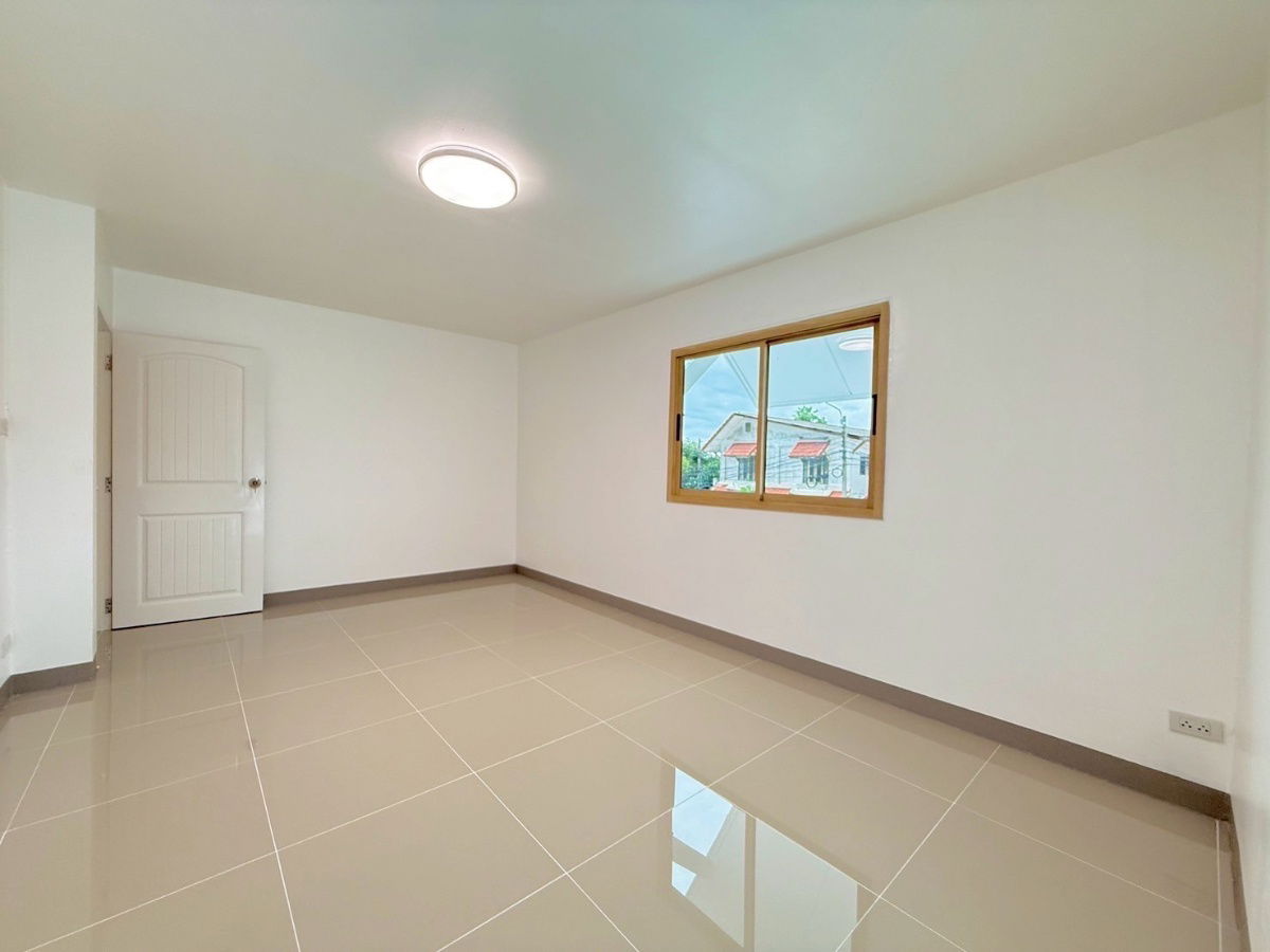 รูป ทาวน์เฮ้าส์ 2 ชั้น บัวทอง 4 หลังมุม | 33 ตร.วา | ถนนเมน ต่อเติมจัดเต็ม | 2.79 ลบ. ฟรีโอน!  - รูปที่ 19/20