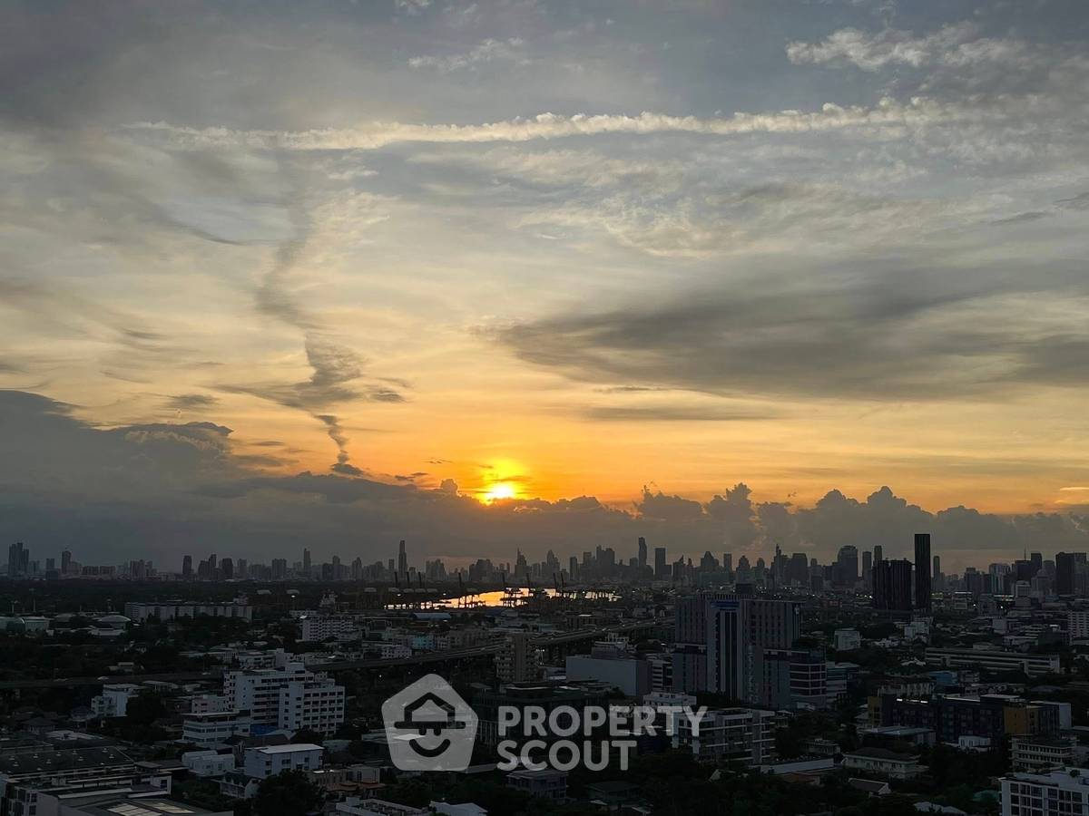 picture 2-BR Condo at The Room Sukhumvit 62 near BTS Punnawithi (ID 2325045) - 11/14