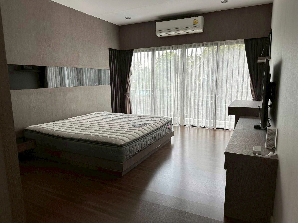 picture LB094 3-Storey Fully Furnished Home in a Quiet Residential Area | Lumpini Suan Luang Rama 9 - 4/20