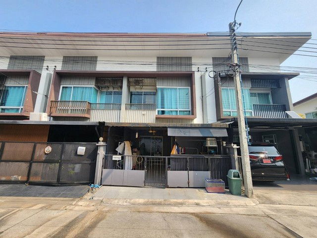 picture FOR SALE TOWNHOUSE PROPERTY 3190000 BAHT. - 1/8