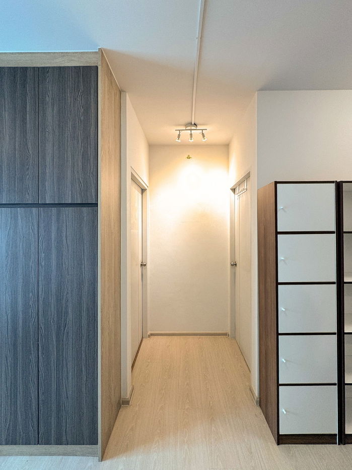 picture Rare Corner Unit with Pool View — Condo for Sale at Unio Sukhumvit 72 Phase 2, 2 Bedrooms, Only 600 m from BTS Bearing - 16/23