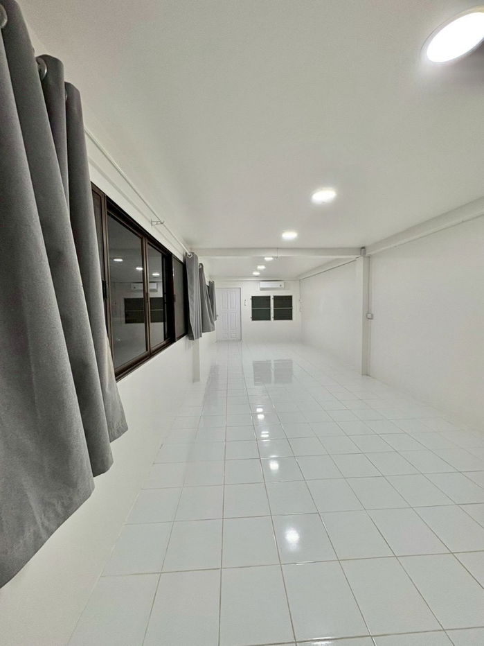 picture Single House for Rent – Ladprao Soi 9, 5-minute walk to MRT Ladprao, Near Big C Detached house 5 bedrooms, 6 bathrooms Fully furnished  - 10/21