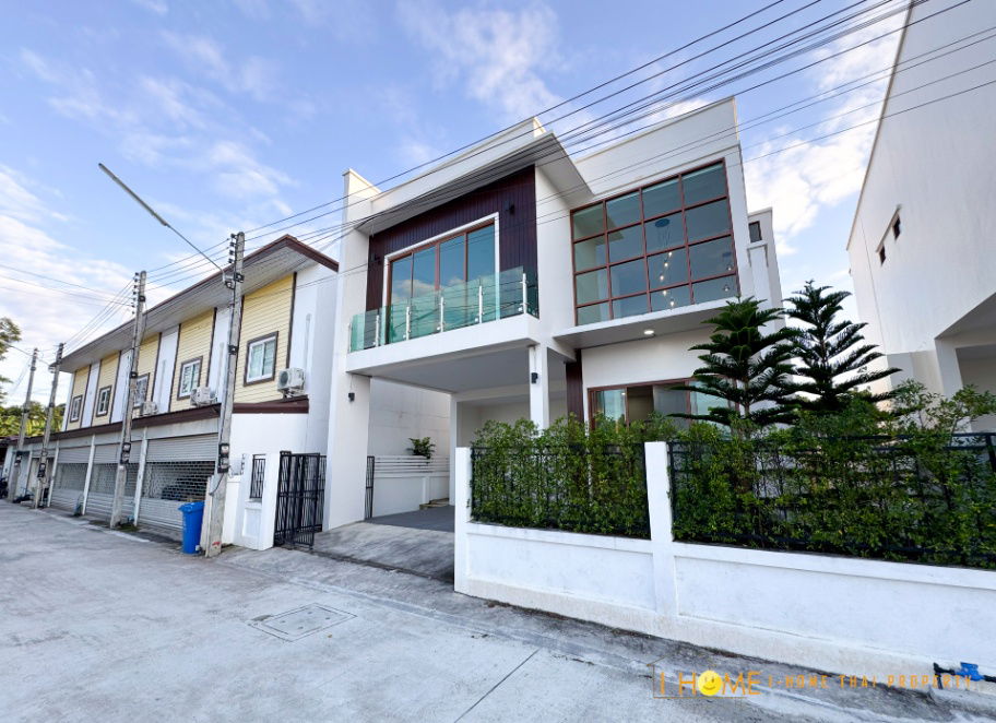 รูป ขายบ้านเดี่ยวสองชั้น 4 ห้องนอน 4 ห้องน้ำ 1 ห้องครัว - รูปที่ 3/37