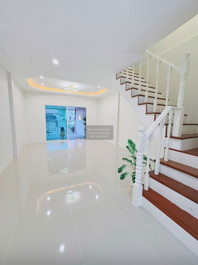 รูป ขายทาวน์เฮ้าส์/ทาวน์โฮม  อรุณทอง 3 หน้ากว้าง รีโนเวทใหม่ MRT-บางไผ่ หนองแขม เขต หนองแขม กรุงเทพ CX-138111 ✅ ทักไลน์ @connexproperty ตอบทันที ทีมงานมืออาชีพ ✅  - รูปที่ 3/12