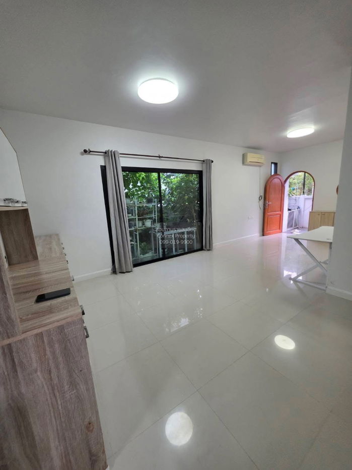 picture For Sale Townhome, Soi 8, Lat Pla Khao Road , river view , newly renovated , Chorakhe Bua , Lat Phrao , Bangkok , CX-137968 ✅ Live chat with us ADD LINE @connexproperty ✅ - 7/12