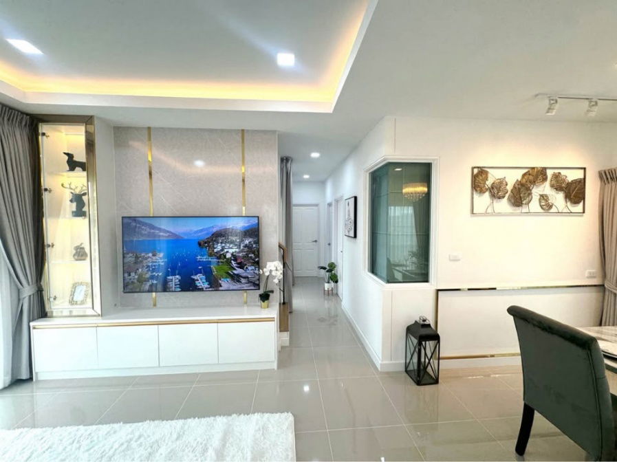รูป ให้ เช่าบ้านเดี่ยว Golden Neo สุขุมวิท-ลาซาล (Fully Furnished) หรูหราสไตล์อังกฤษ ห่างถนนสุขุมวิทและรถไฟฟ้าเพียง 1 กิโล  - รูปที่ 5/12