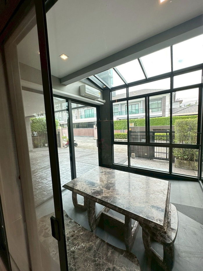 picture Luxury house for sale, The Palm Pattanakarn project - 9/21