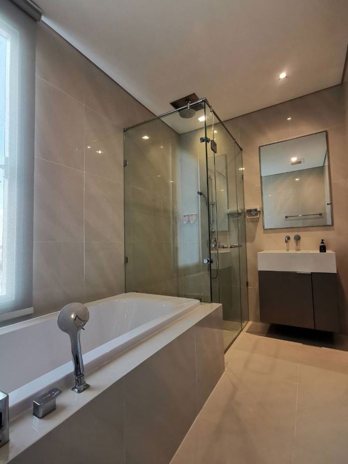 รูป ขายด่วน คอนโดหรู ติดชายหาดจอมเทียน Reflection Jomtien, 2 นอน 2 น้ำ, 116 Sq.m. วิวหาดจอมเทียน และวิวสวนน้ำและสระว่ายน้ำ. ขาย 11.9 ล้านบาท - รูปที่ 15/23