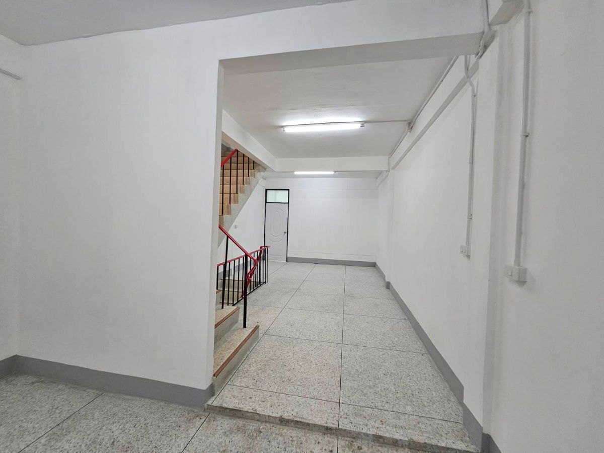 รูป Commercial building for rent near BTS Punnawithi-Udomsuk (SPSAD3655) - รูปที่ 15/21