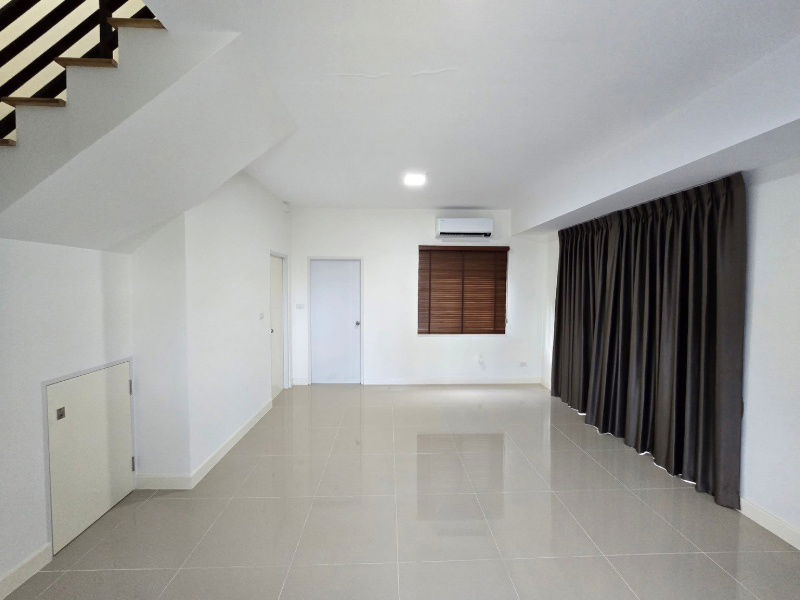 รูป 🏡 ให้เช่าทาวน์โฮม 2 ชั้น – Pleno รามอินทรา–บางชัน สเตชั่น 117 บ้านสวยพร้อมอยู่ 3 ห้องนอน 2 ห้องน้ำ พื้นที่ใช้สอย 106.85 ตร.ม. ฟังก์ชันลงตัว - รูปที่ 3/9