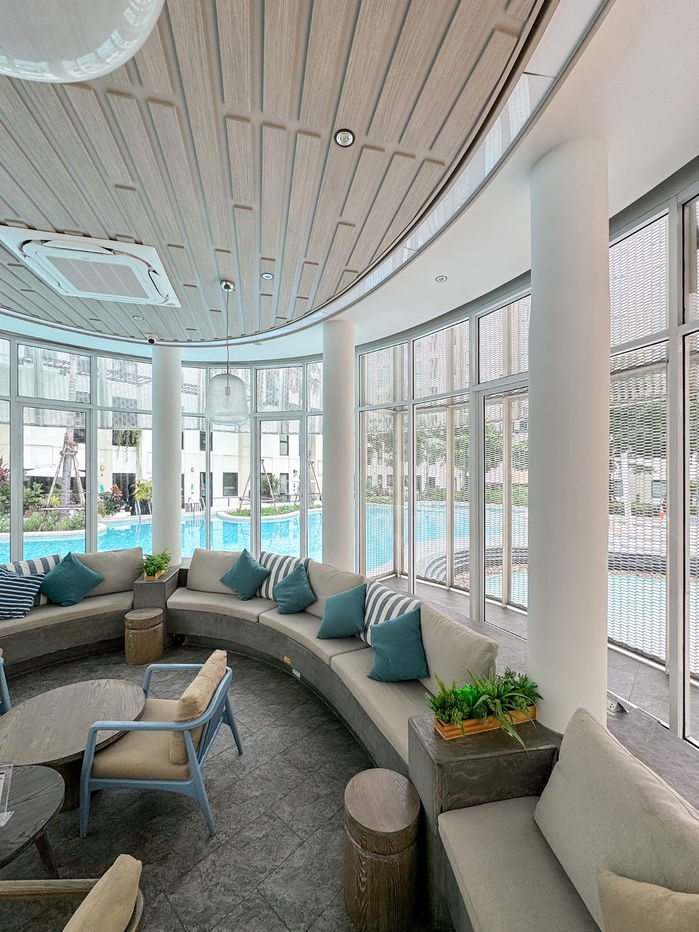 picture Rare Corner Unit with Pool View — Condo for Sale at Unio Sukhumvit 72 Phase 2, 2 Bedrooms, Only 600 m from BTS Bearing - 20/23