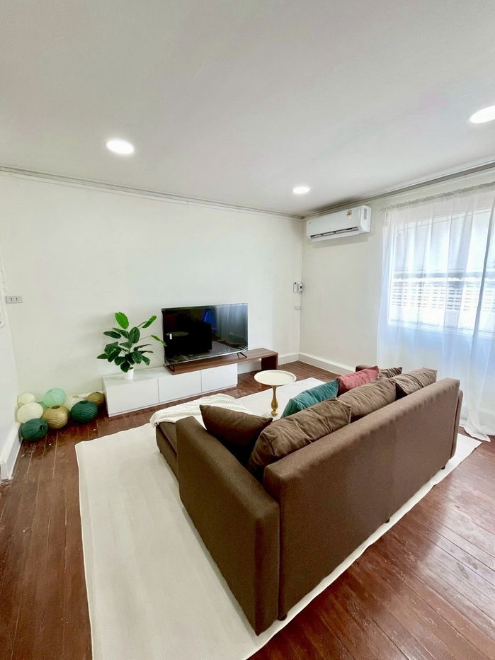 picture Single House for Rent – Ladprao Soi 9 Great location, only 10 minutes to Huai Khwang and close to MRT Ladprao - 2/12