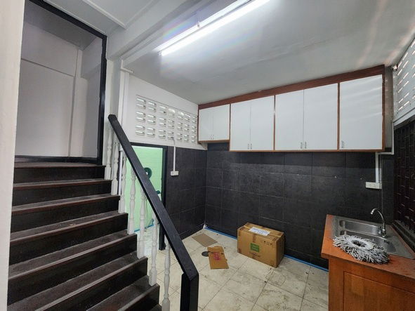 picture FOR RENT  COMMERCIAL BUILDING PROPERTY  60000 BAHT per MONTH - 5/8
