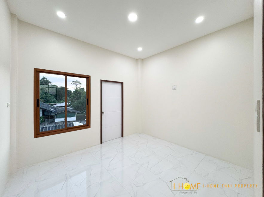 รูป ขายบ้านเดี่ยวสองชั้น 4 ห้องนอน 4 ห้องน้ำ 1 ห้องครัว - รูปที่ 23/37