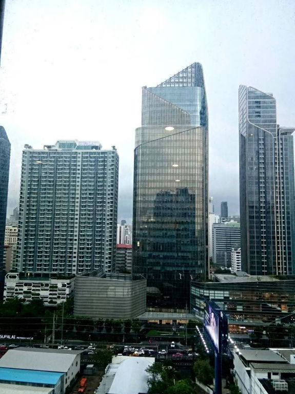 picture ðĒCondo For Rent ðĒLife Asoke Location MRT Phetchaburi, BTS Asoke Fully-Furnished 1 Bedroom Plus 1 Bathroom HOT!! - 8/9