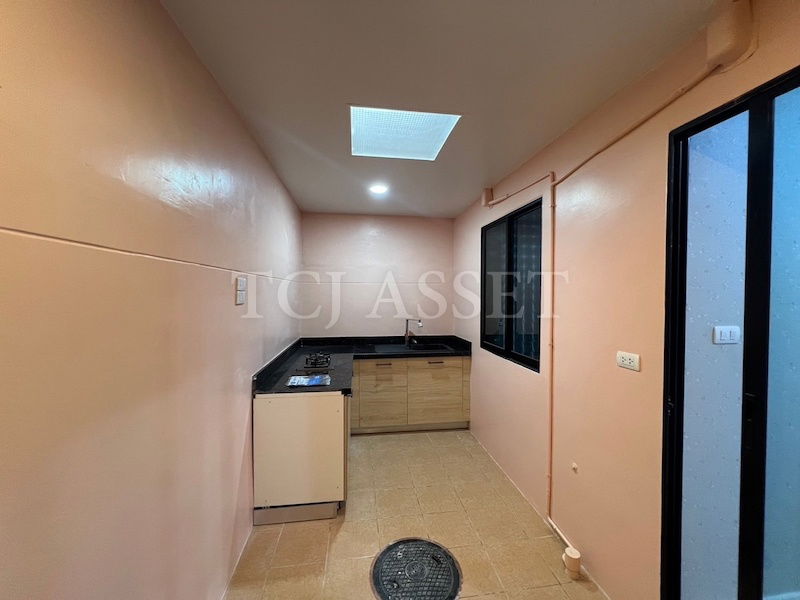 picture Townhouse for Sale | Premium Time Home Suanluang Rama 9 - 4/14