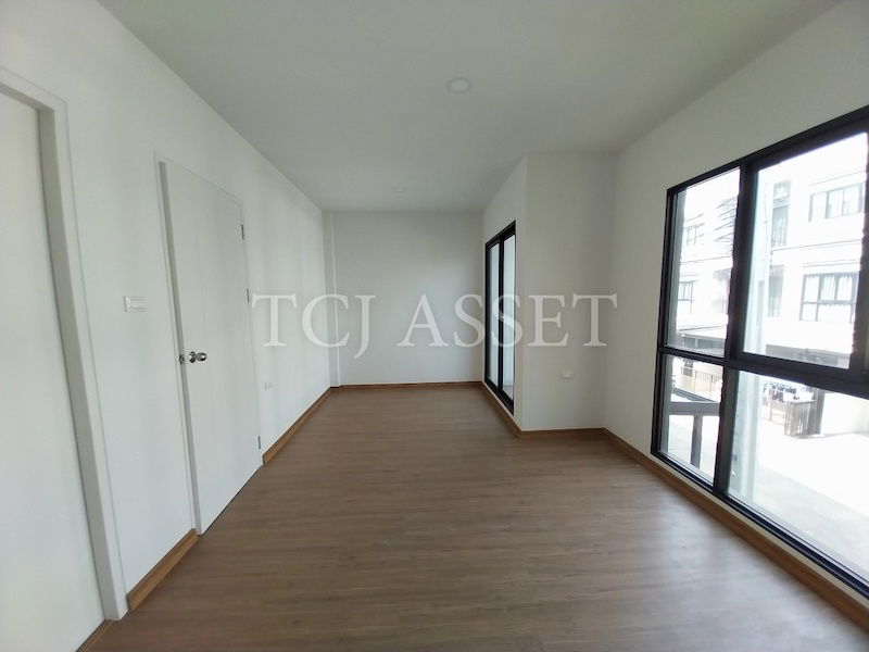 รูป ขาย ทาวน์เฮ้าส์ 3 ชั้น ม.ลุมพินี ทาวน์เพลส สุขุมวิท-ศรีนครินทร์ - รูปที่ 10/13