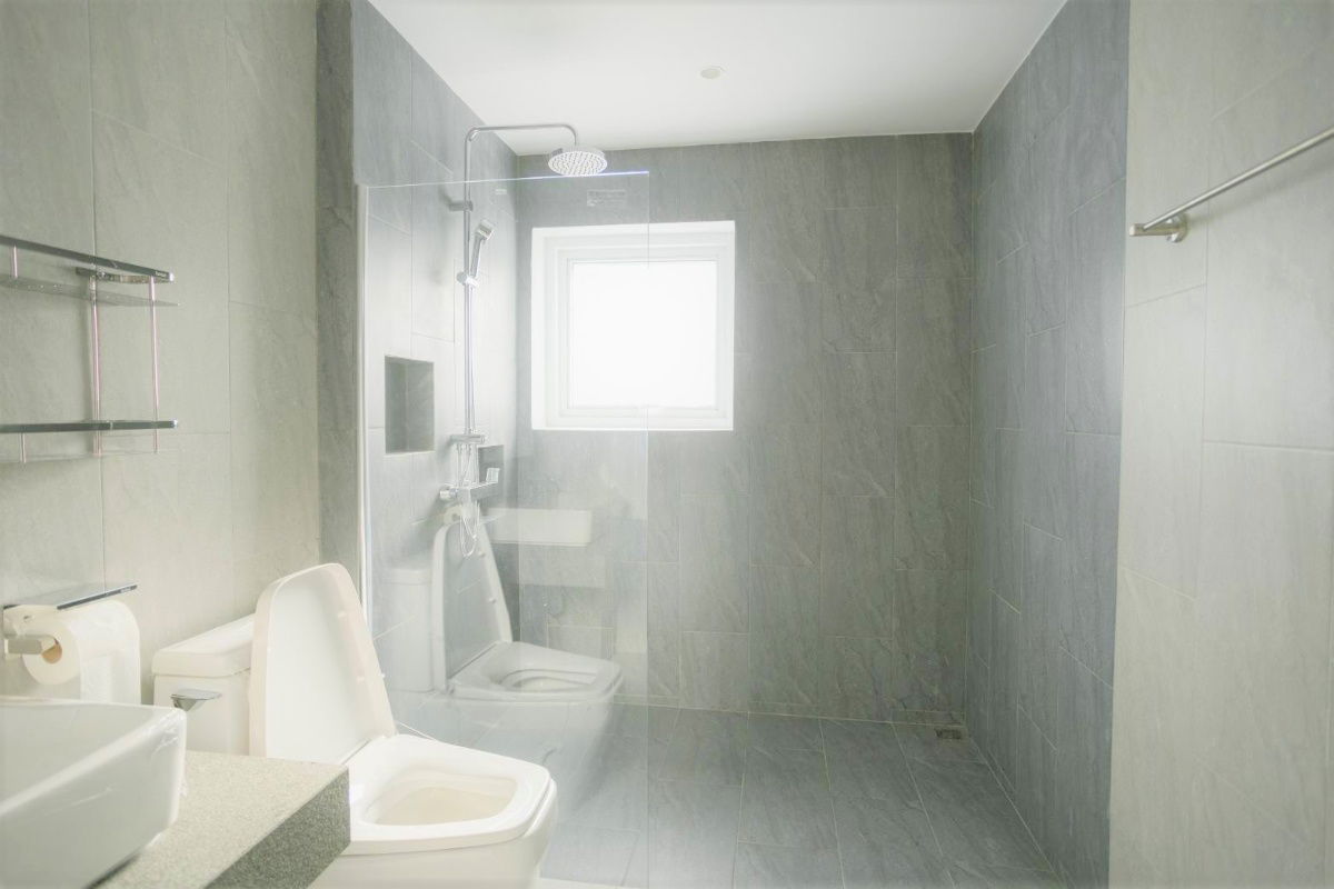 picture Two-storey Pool Villa for rent with 5 bedrooms, 5 bathrooms, 1 living room, 2 kitchens.   - 15/30