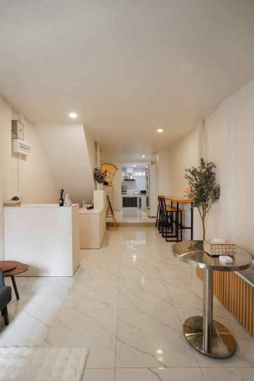 รูป ให้เช่าโฮสเทล 3 ชั้น ใกล้ถนนข้าวสาร ไม่มีค่าเซ้ง พร้อมอุปกรณ์ ตกแต่งพร้อม เฟอร์นิเจอร์ครบ - รูปที่ 4/5