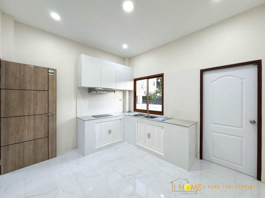 รูป ขายบ้านเดี่ยวสองชั้น 4 ห้องนอน 4 ห้องน้ำ 1 ห้องครัว - รูปที่ 11/37