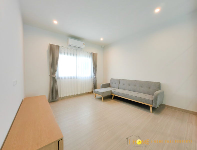 picture Two storey house for rent with 4 bedrooms,3 toilets and 2 kitchens.  - 27/43