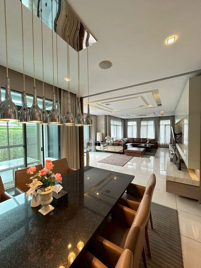 picture Luxury house for sale, The Palm Pattanakarn project - 1/21