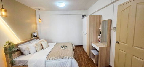 Urgent sale!! Condo Lot 29, near MRT Sutthisan and BTS Saphan Khwai.