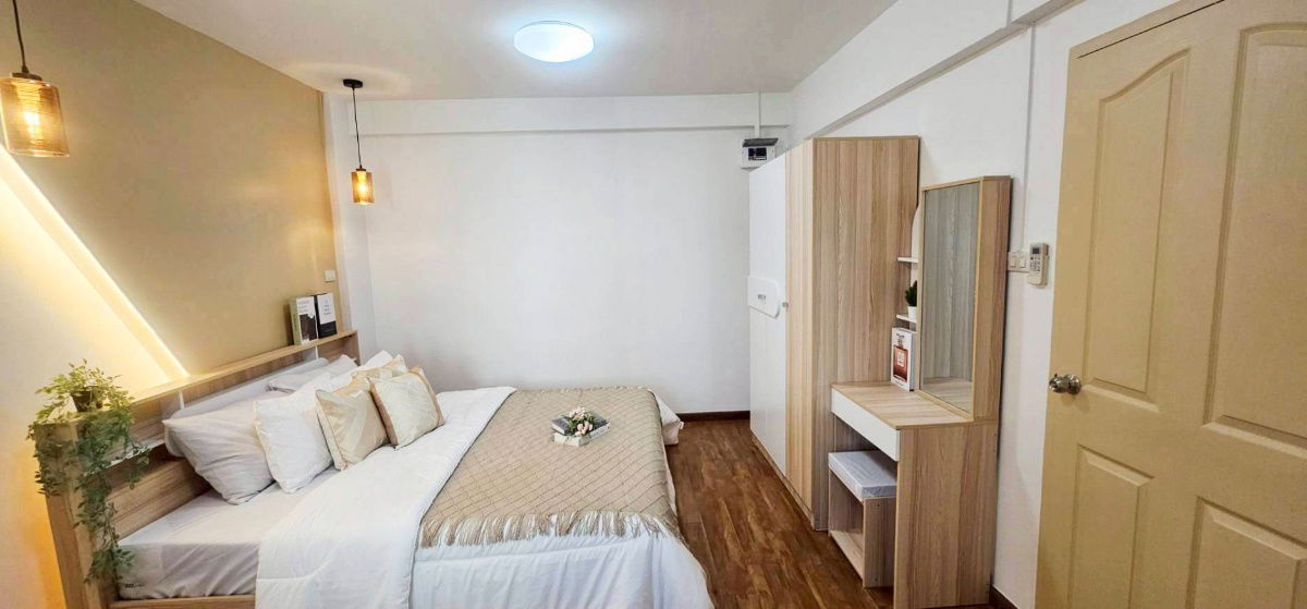 picture Urgent sale!! Condo Lot 29, near MRT Sutthisan and BTS Saphan Khwai. - 1/10