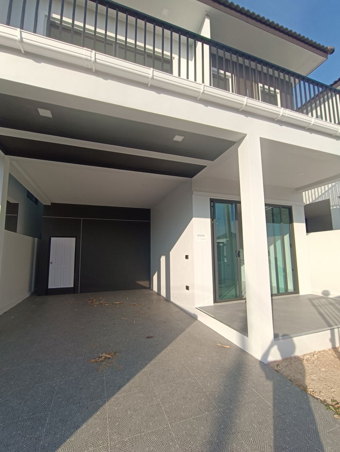 picture ,Urgent Sale! Newly Built 2Storey Villa in Prime Location On Sukhumvit Near Jomtien Beach Pattaya - 21/21