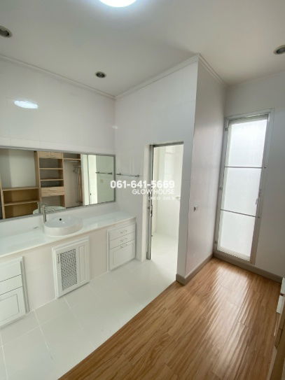 picture For Rent or Sale – Minimal Style 2-Storey Detached House, Sammakorn Ramkhamhaeng Spacious and - 13/22