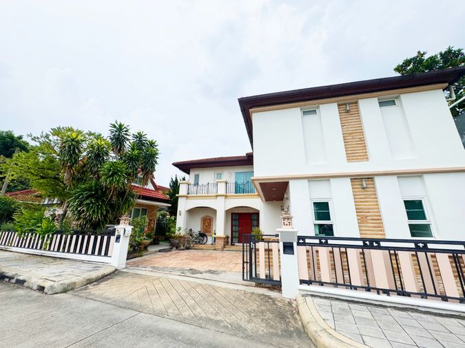 ขายบ้านเดี่ยว 5 ห้องนอน 155 ตร.ว. แกรนด์ คาแนล ดอนเมือง