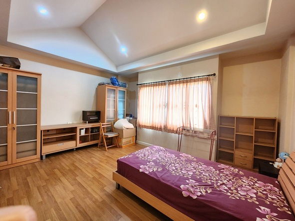 picture FOR SALE  TOWNHOUSE PROPERTY  2990000 BAHT. - 5/8