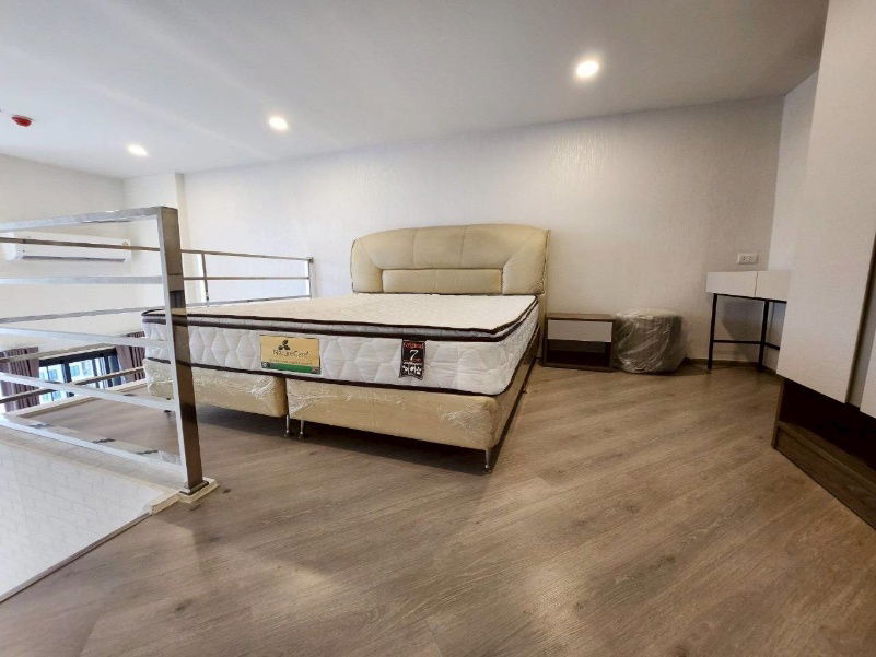 รูป ✨ให้เช่าคอนโด The Base สะพานใหม่ ห้อง Loft สวยสูงโปร่ง ใกล้ BTS เดินเพียง 30 เมตร พร้อมเฟอร์ครบเข้าอยู่ได้ทันที✨ - รูปที่ 13/17