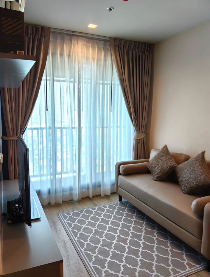 picture Life Ladprao: Luxury Condo in the Heart of the City - Experience Ultimate Comfort Every Day - 3/8