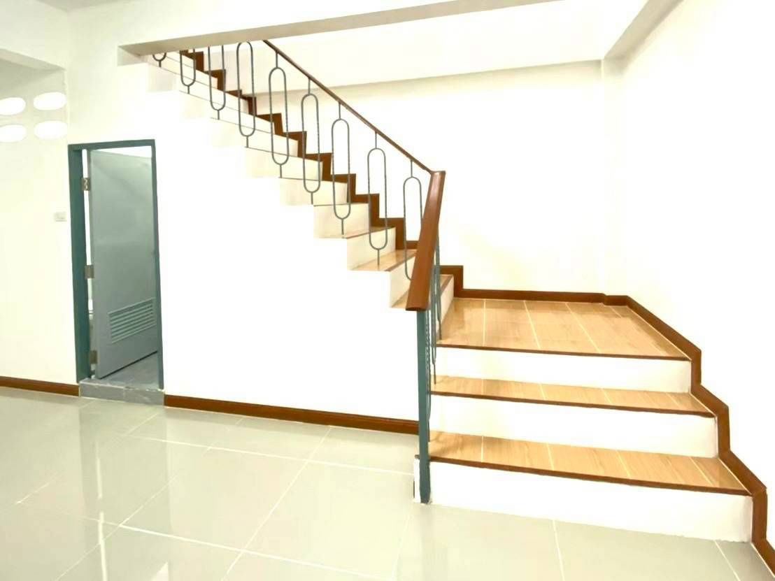 picture TownHouse Renovate For Sale 1.69 MB - 10/10