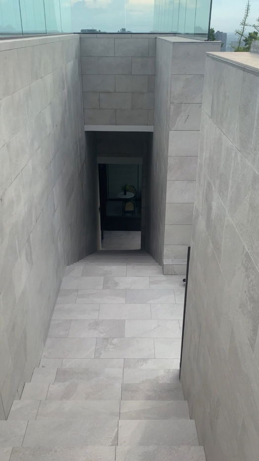 รูป คอนโด 2 ห้องนอน ติดรถไฟฟ้า 0 เมตร ใกล้ห้างดัง ราคาต่ำกว่าตลาด พื้นที่กว้างเป็นสัดส่วน พื้นที่ส่วนกลางครบครัน - รูปที่ 27/41