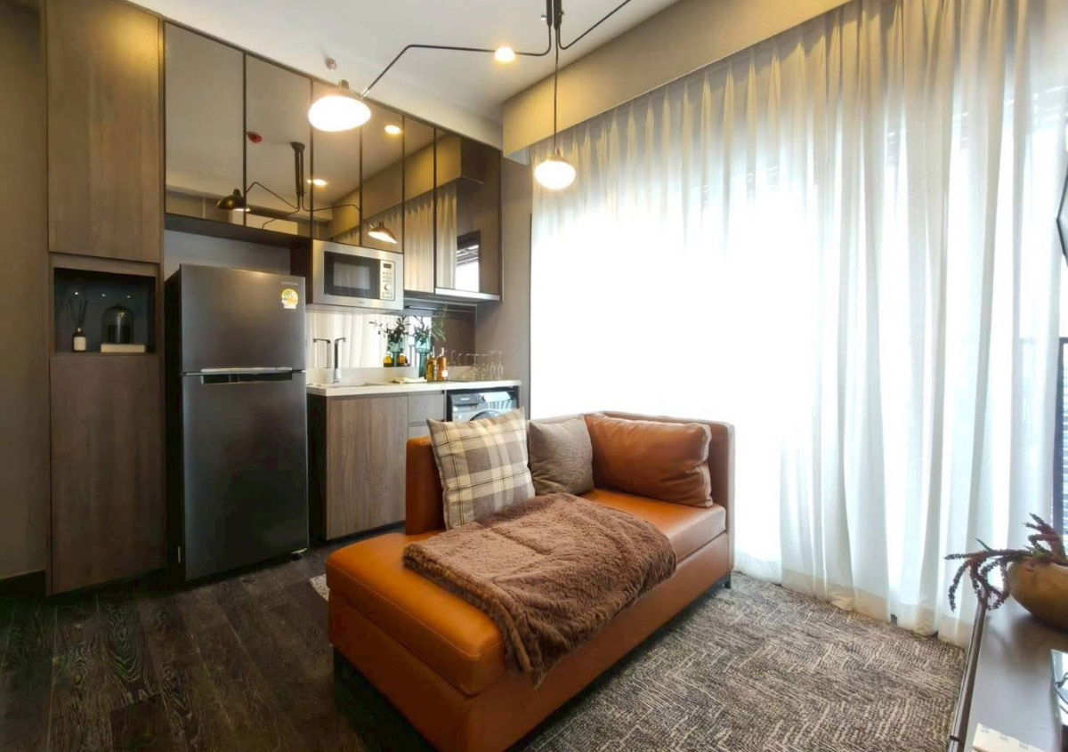 picture PARK ORIGIN                        THONGLOR  - 4/14