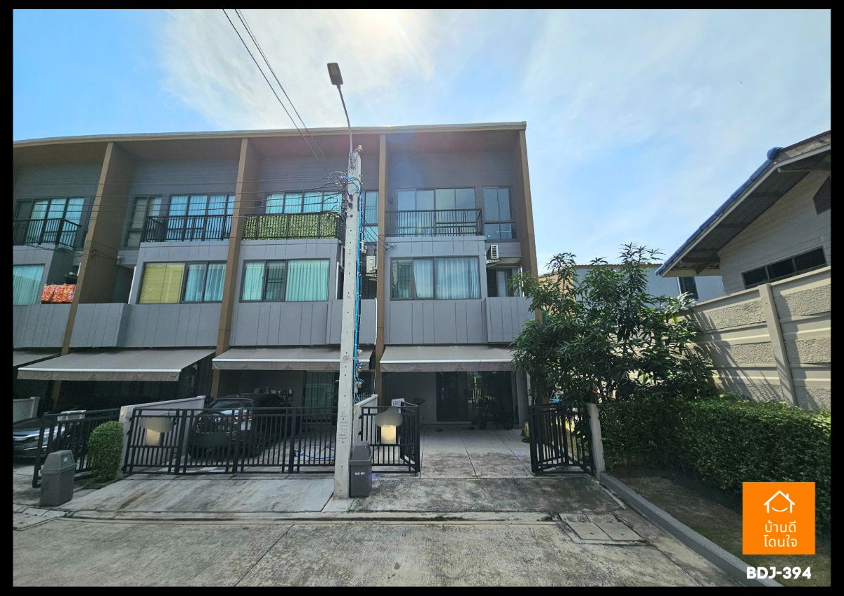 รูป ขายทาวน์โฮม 3 ชั้น โครงการ “บ้านกลางเมือง พหลโยธิน–รามอินทรา” ซอยเทพรักษ์ 47   ลดพิเศษราคา 4.89 ล้าน (จาก 5.1 ล้าน) ค่าธรรมเนียมโอนคนละครึ่ง  - รูปที่ 5/34