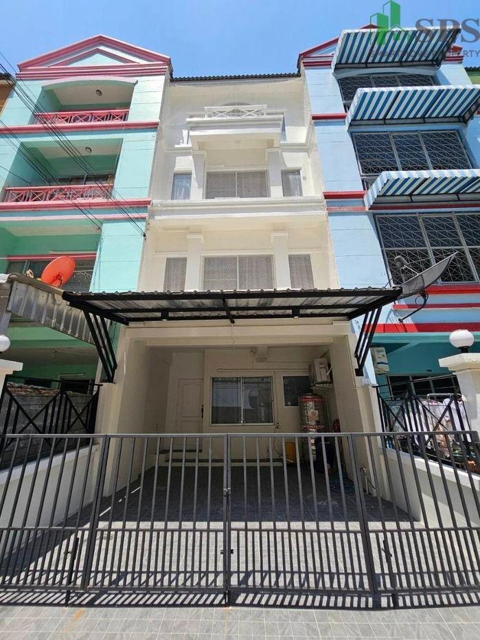 picture Newly renovated Townhome for RENT Sukhumvit 101/1 Near BTS Punnawithi (SPSP570)  - 1/20