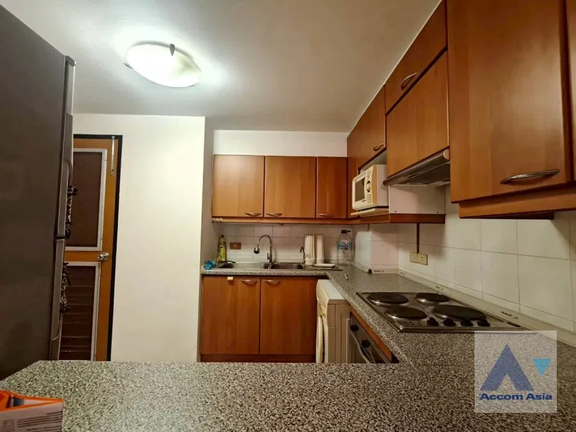 picture 🔼🔽 AccomA 📩  2 BR Condominium @Navin Court (AA16101) - 10/16