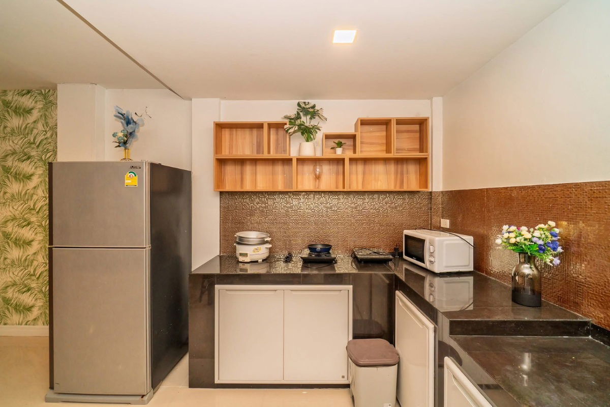 picture Luxury Townhome for Rent – Tropical House, Thonglor Soi 25 5-storey townhome with 5 beds and 5 bathrooms in the heart of Thonglor.  fully furnished  - 6/20