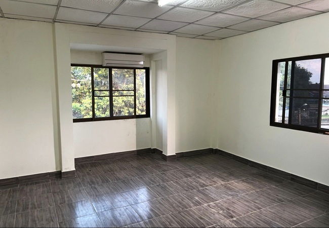 รูป ขายอาคารพาณิชย์ หมู่บ้านเสนาวิลล่า 84 ซอยแฮปปี้แลนด์ ถนนลาดพร้าว บางกะปิ กรุงเทพมหานคร - รูปที่ 4/10