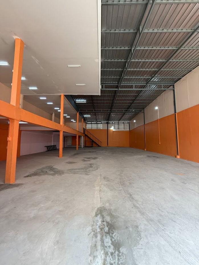 picture Warehouse for Rent – Din Daeng–Ratchada, 6-Wheeler Truck Accessible Prime city warehouse - 2/17