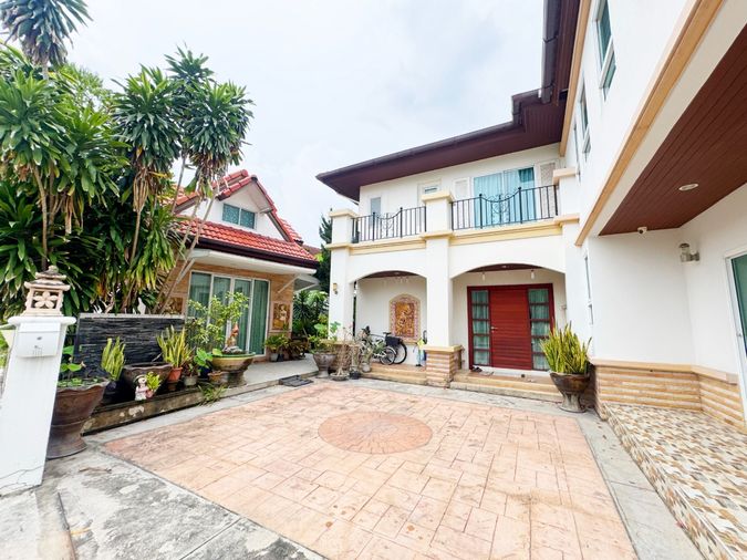 ขายบ้านเดี่ยว 5 ห้องนอน 155 ตร.ว. แกรนด์ คาแนล ดอนเมือง