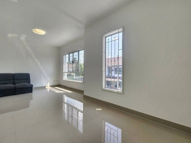 picture FOR SALE TOWNHOUSE PROPERTY 1790000 BAHT. - 6/8